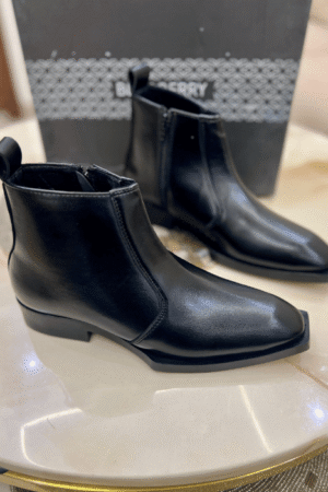 Blak Berry Italian Shape Chelsea Boots One Side Zip - First Copy